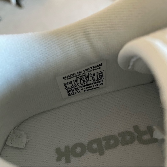 Reebok size 8 Women’s shoes - Picture 2 of 7